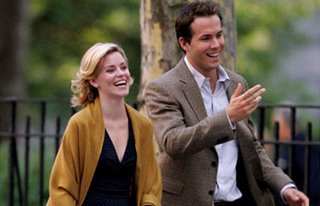 Elizabeth Banks and Ryan Reynolds