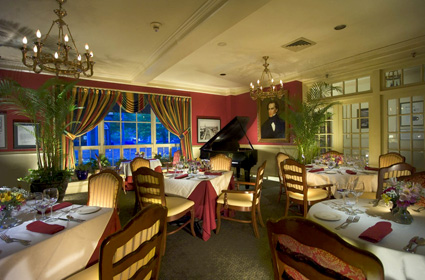 The Hawthorne Hotel, Salem, Mass.© Hawthorne Hotel