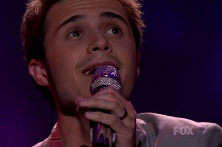 Kris Allen sang "Falling Slowly" from "Once" on "American Idol" Movie Night.