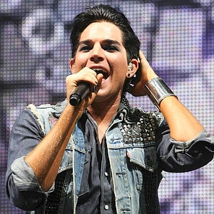 29T adam mono Singer, Adam Lambert performs during the 2009 American Idols Live Tour at the Nassau Veterans Memorial Coliseum, August 11, 2009. (Photo by Kevin Kane/Wireimage)